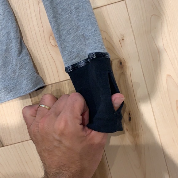 Reversible Lululemon running too - Picture 5 of 5